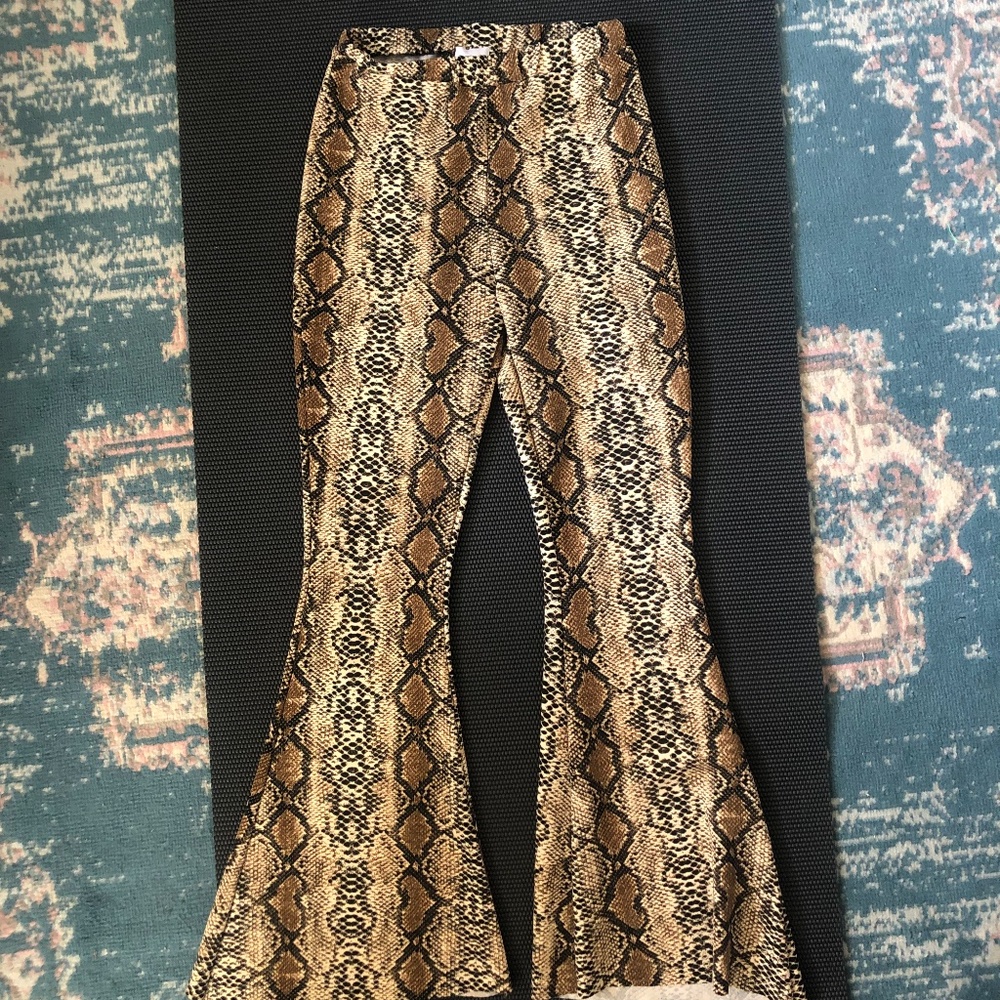 Women’s flare hippie pants